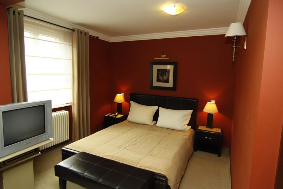 Day, Photo of the whole room