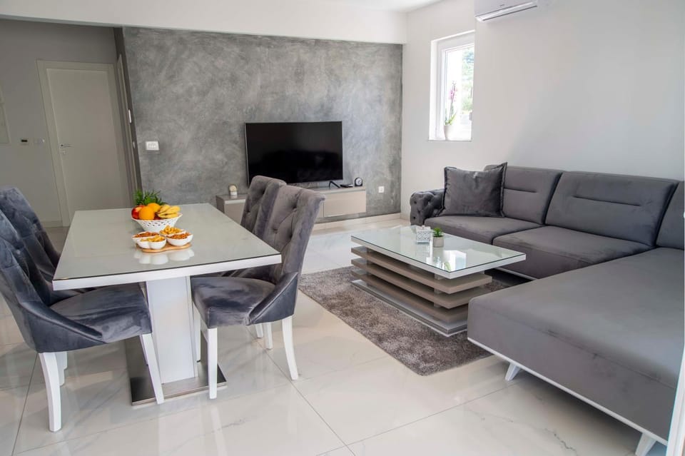 Apartment Ella’s Makarska Apartment in Makarska
