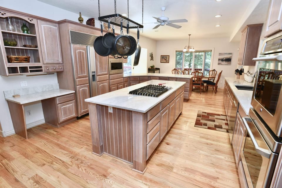 Spring Mountain Manor by Casago McCall - Donerightmanagement House in McCall