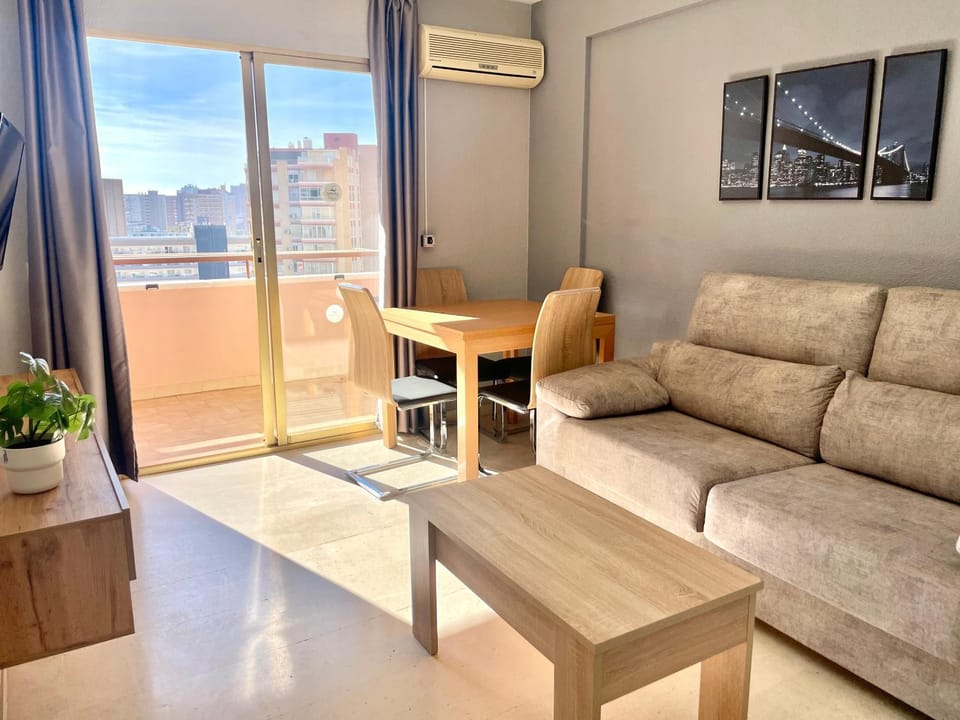 Living room, Dining area, air conditioner