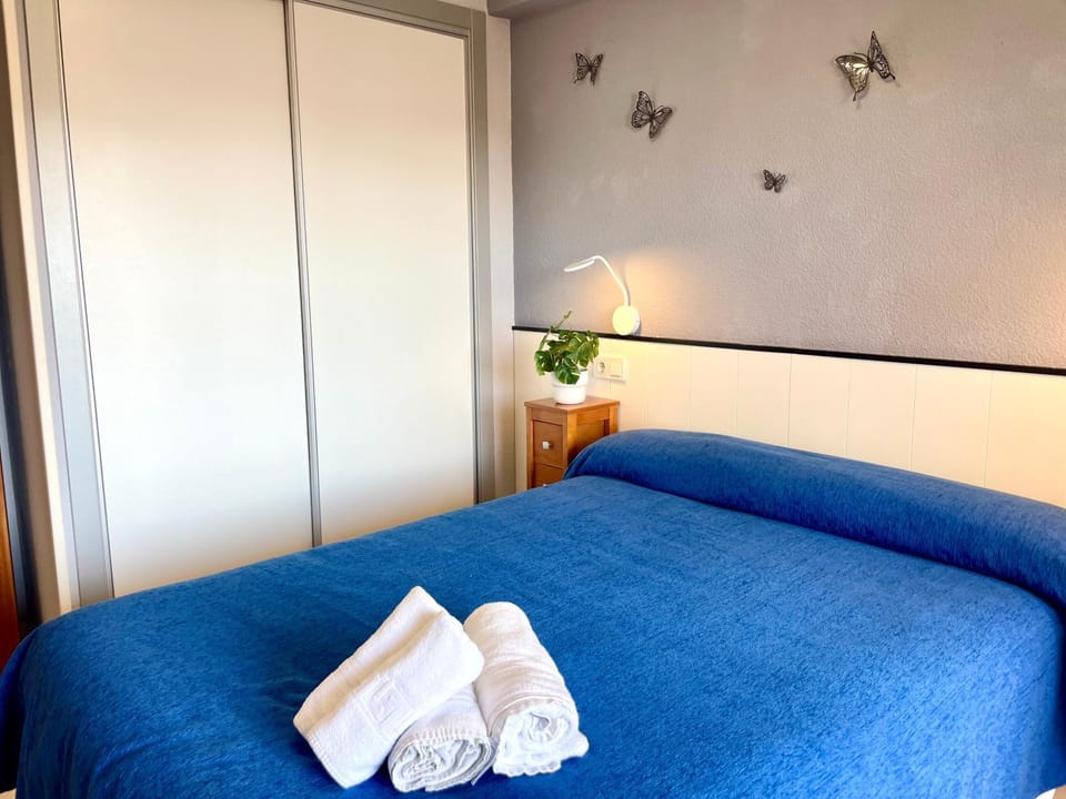 Bed, Photo of the whole room, Bedroom, towels, wardrobe