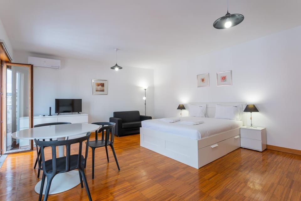 FLH Funchal Studio with Balcony Apartment in Funchal