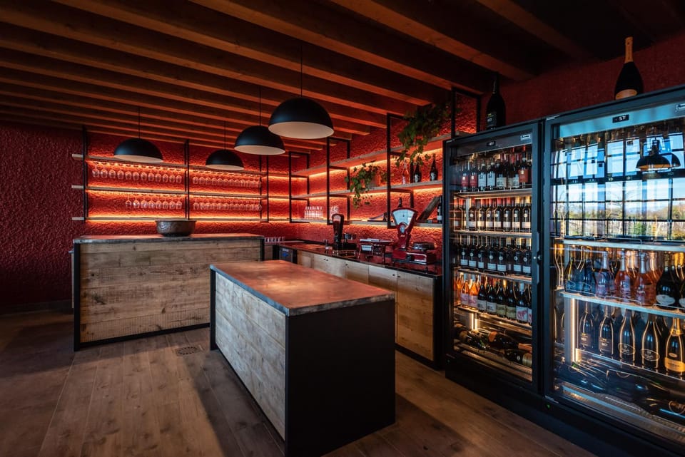 Lounge or bar