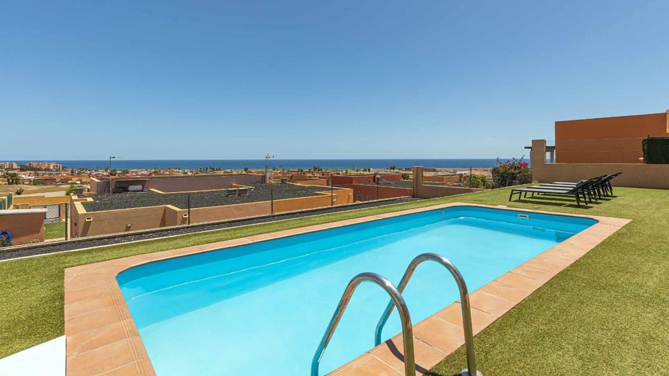 Villa Vento by Calima Villas Villa in Maxorata