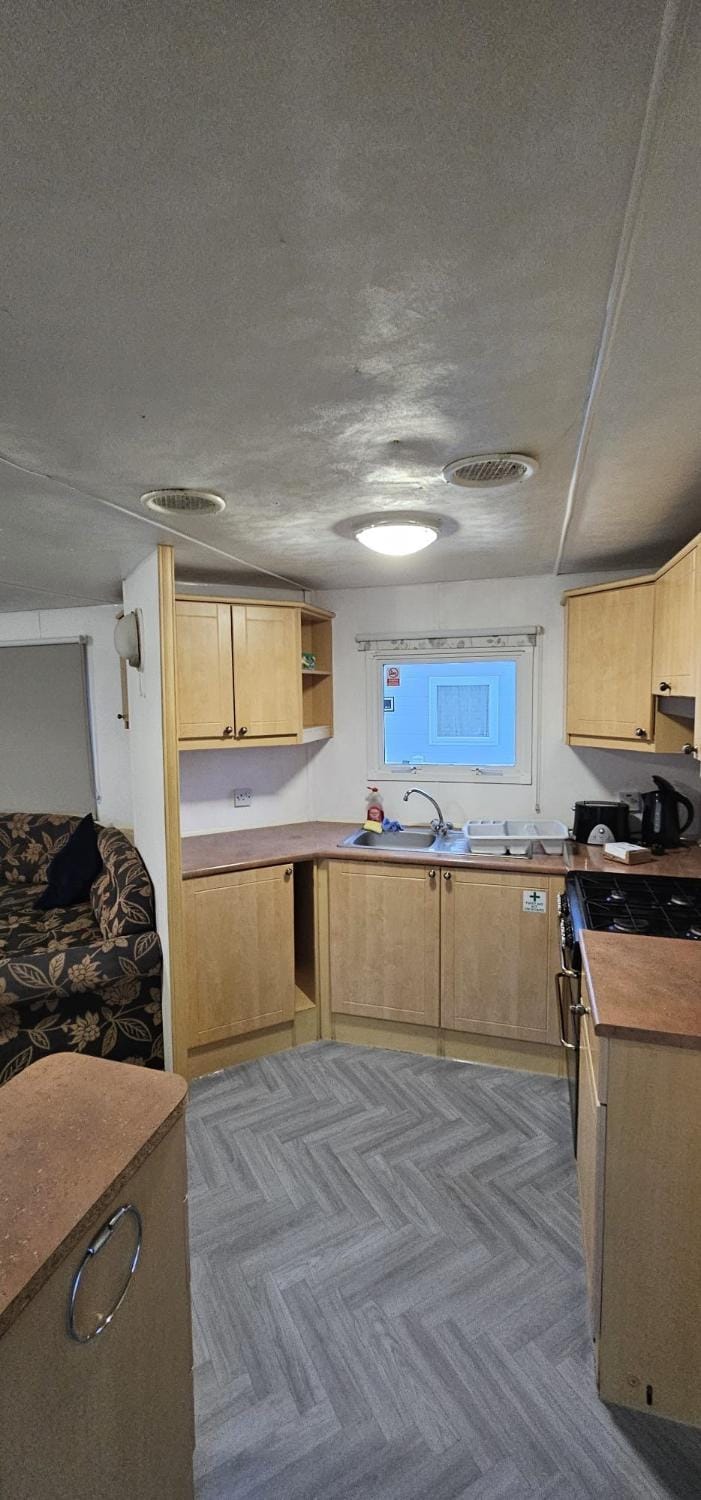 Kitchen or kitchenette, pet friendly