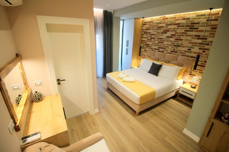 Bathroom, Photo of the whole room, Bedroom