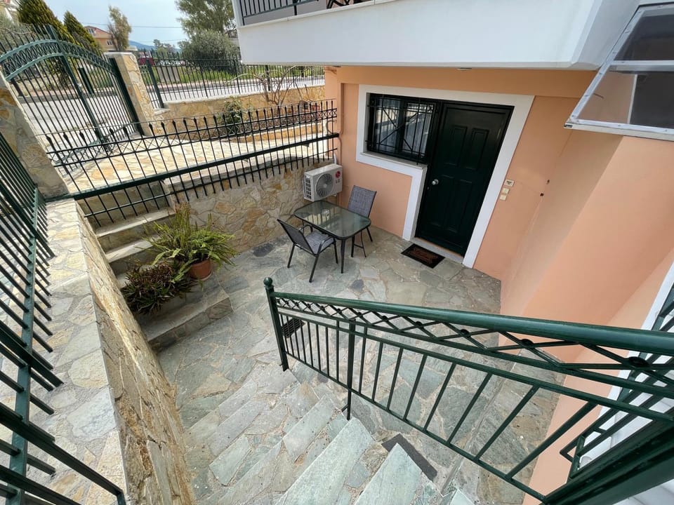Patio, Balcony/Terrace