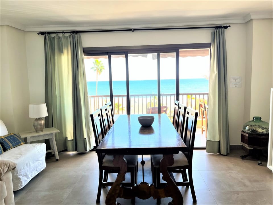 Dining area, Sea view