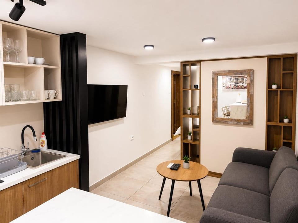 TV and multimedia, Living room, Photo of the whole room, Seating area