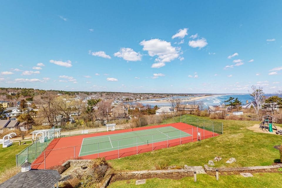 Ogunquit Beach Lookout Apartment in Ogunquit