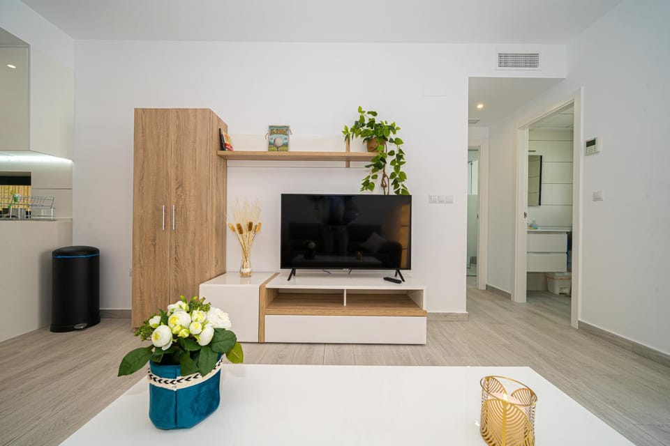 Communal lounge/ TV room, Living room