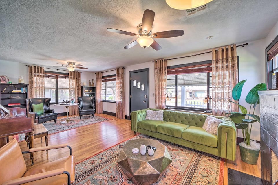 Amazing Musical Abode in Expo Square Neighborhood! House in Tulsa