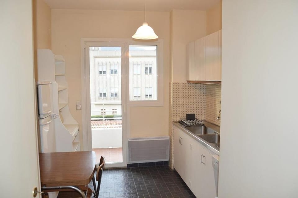 Appartement climatisé à 100m de la plage 122 Apartment in Cavalaire-sur-Mer