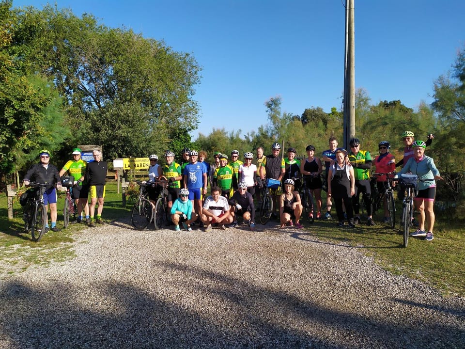 Cycling, group of guests