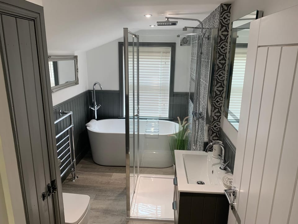 Shower, Bathroom, Bath