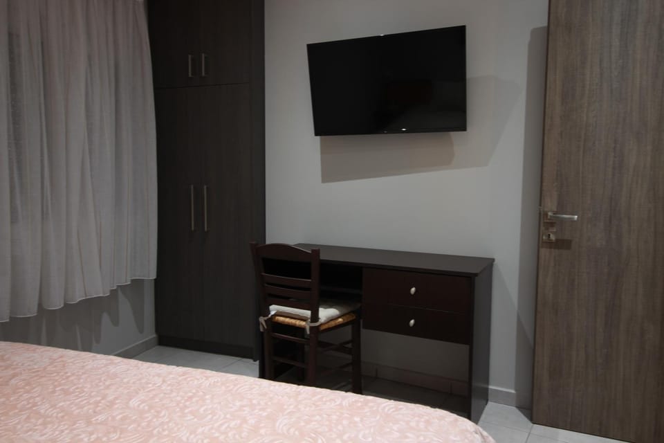 Bed, TV and multimedia