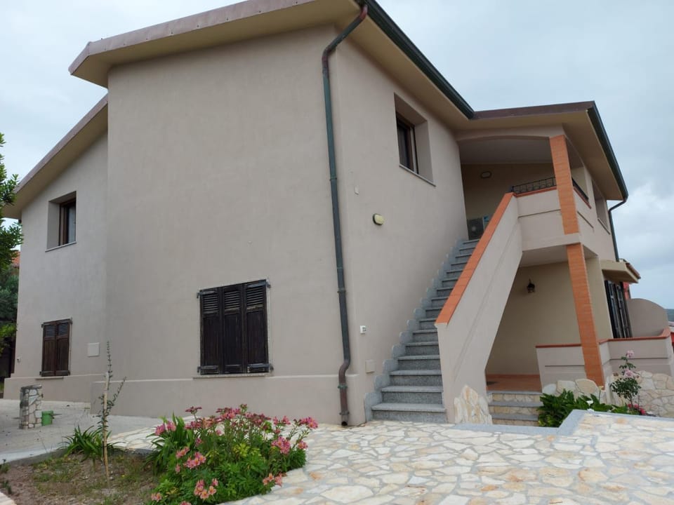 CASA BELLA VISTA House in Sardinia