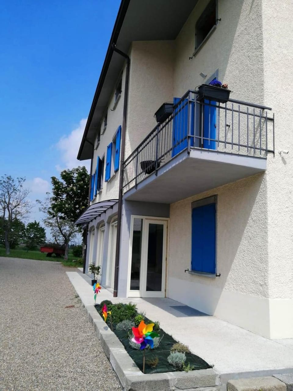 Property building, Facade/entrance