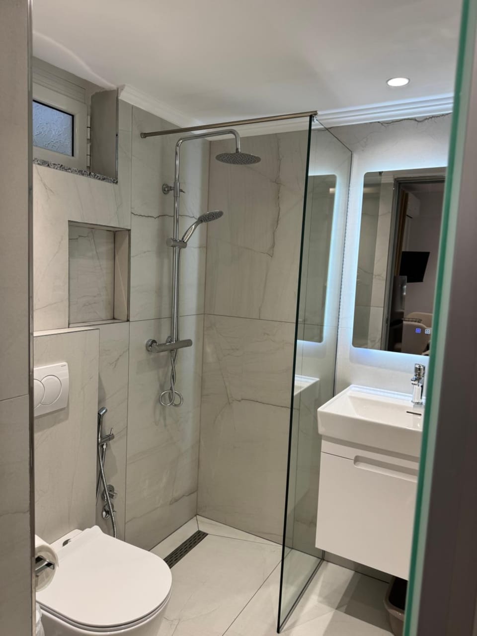 Shower, Toilet, Bathroom