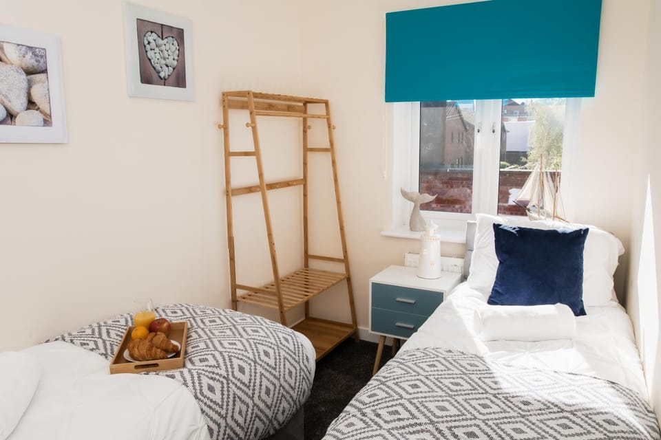 Lovely 2-bedroom Seaside Retreat with Free Parking House in Great Yarmouth