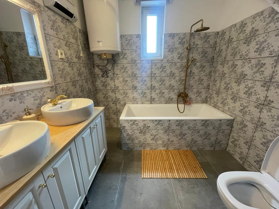 Francia Ház Apartment in Balatonszárszó
