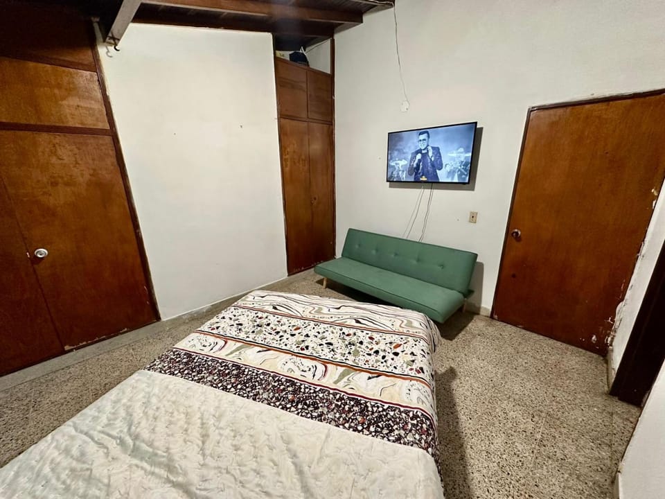 Photo of the whole room, Bedroom