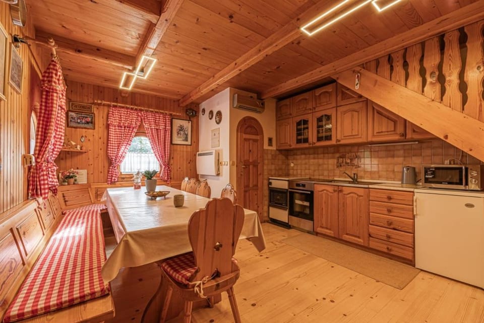 Hiška pod Rudnico 1 House in Slovenia