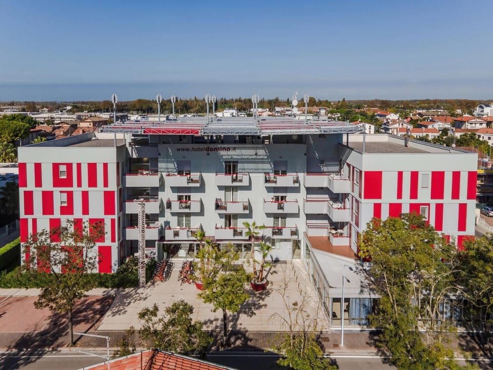 Property building, Facade/entrance