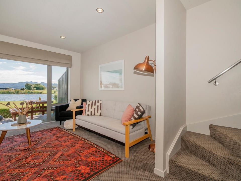 Sunset Retreat - Matarangi Holiday Home House in Auckland Region