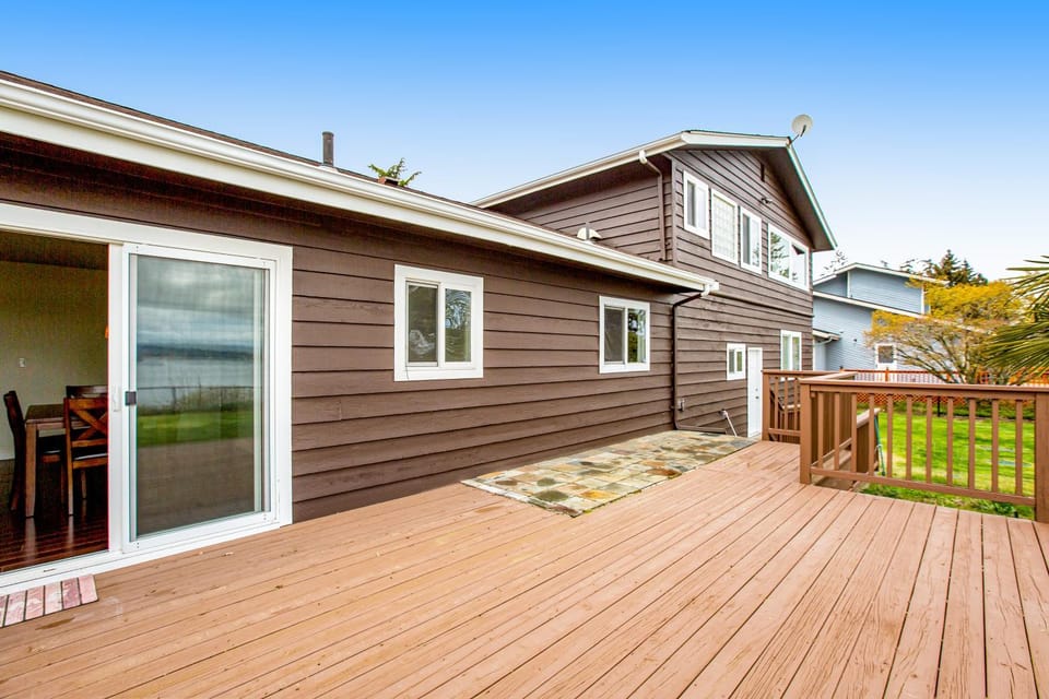 Keyport Abode House in Hood Canal
