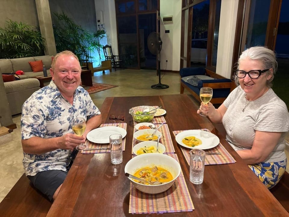 Food and drinks, Food, Guests, Dinner, group of guests