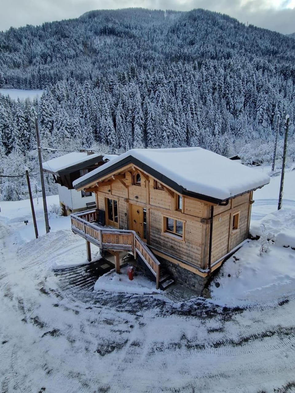 Property building, Natural landscape, Winter, Mountain view