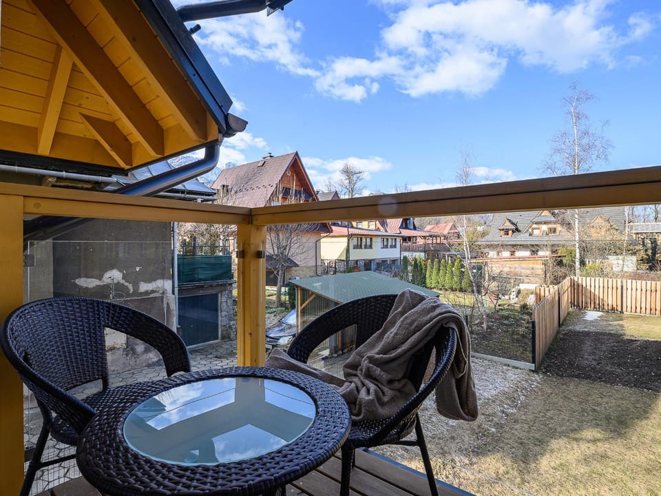 Balcony/Terrace, Dining area, Garden view