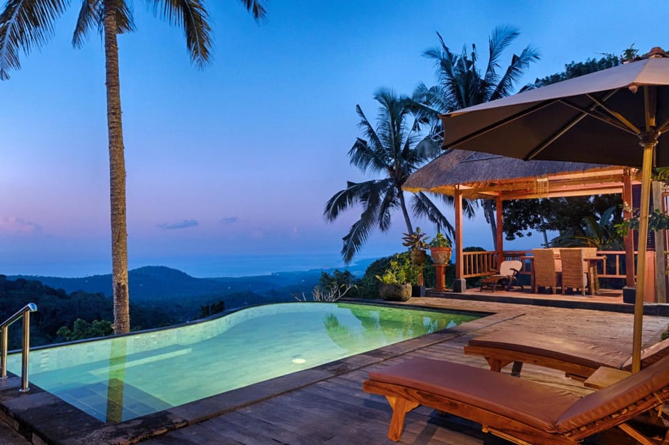 Patio, Natural landscape, Mountain view, Pool view, Swimming pool, sunbed