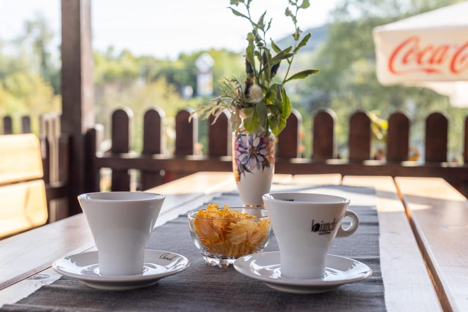 Coffee/tea facilities, Food and drinks