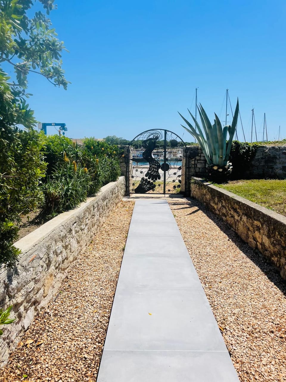Facade/entrance, Summer, Garden, Sea view