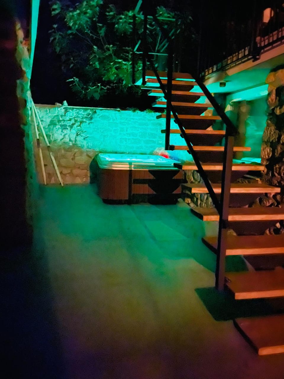 Night, Spa and wellness centre/facilities