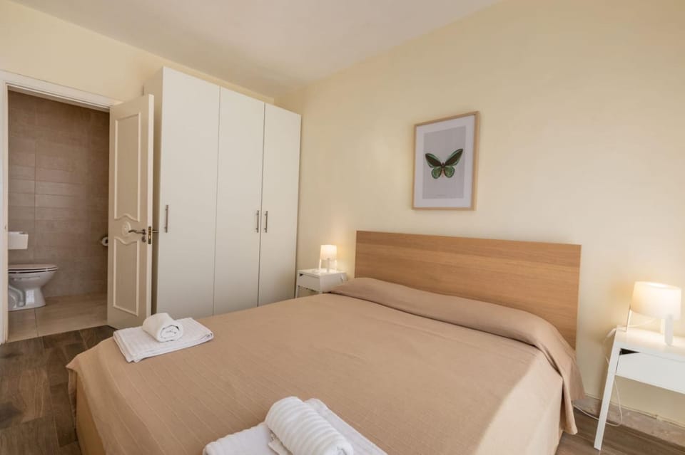 Bathroom, Bedroom, wardrobe