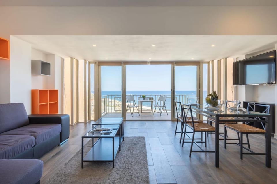 View (from property/room), Living room, Seating area, Dining area