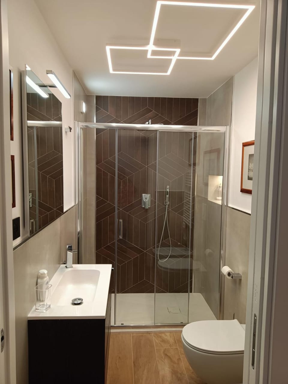 Shower, Toilet, Bathroom