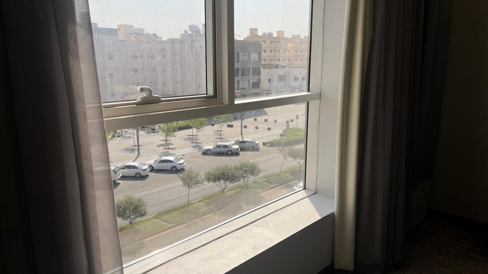 Day, Neighbourhood, Natural landscape, View (from property/room), City view, Street view