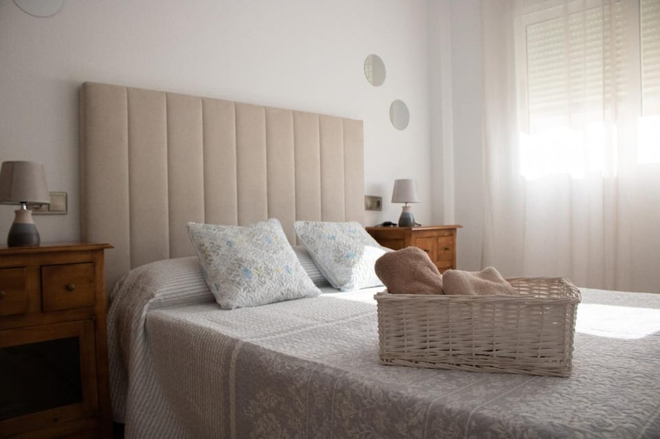 Bed, Photo of the whole room