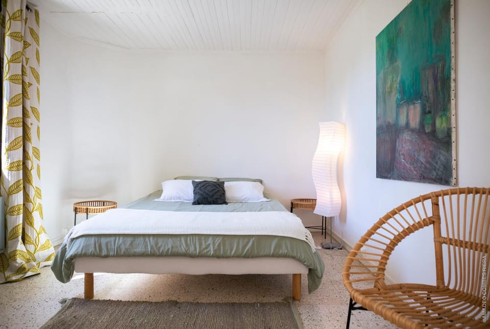 Bed, Photo of the whole room