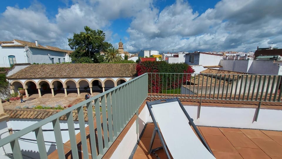 Balcony/Terrace, City view, Street view