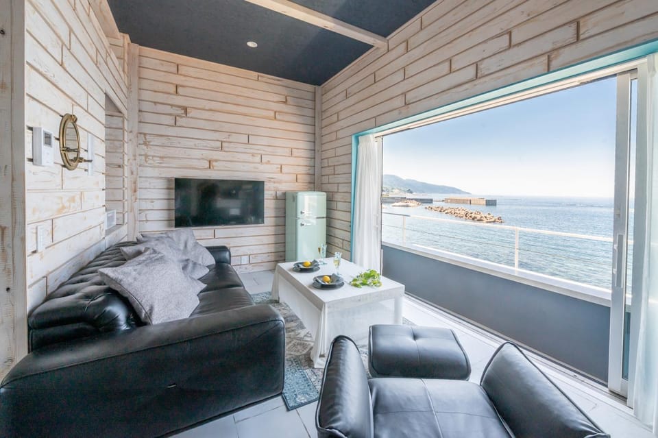Living room, Sea view