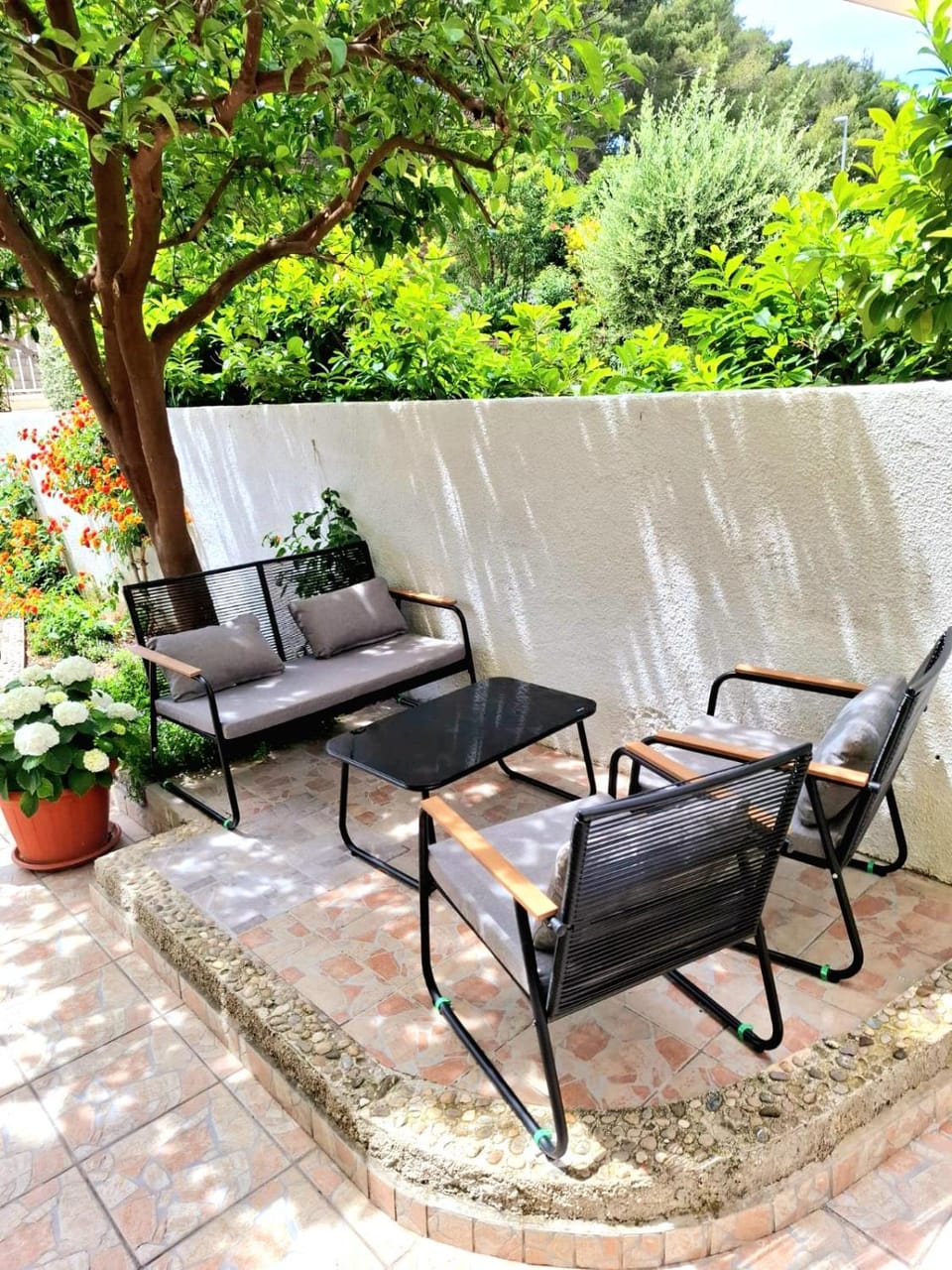 Seating area