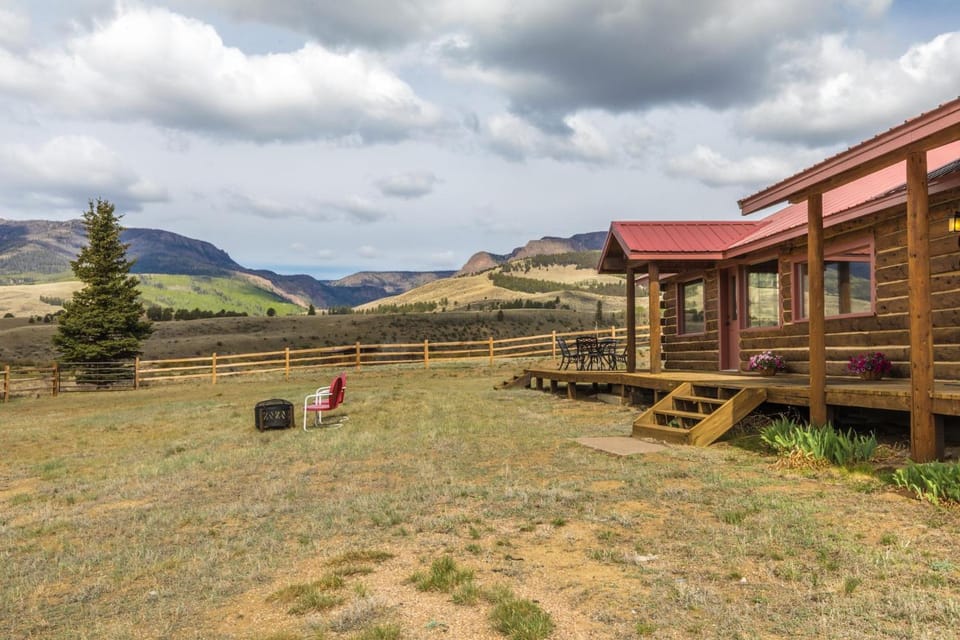 Meadow View Cabin Cabin in Colorado