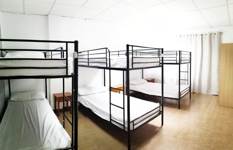 Bed, Spa and wellness centre/facilities, Photo of the whole room, Bedroom, bunk bed