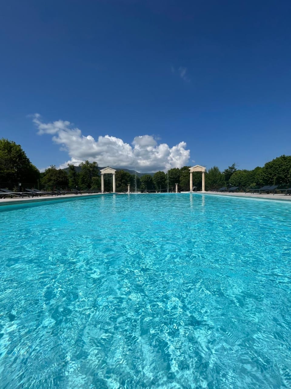 Day, Natural landscape, Pool view, Swimming pool