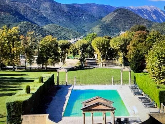 Day, Natural landscape, Garden, Garden view, Pool view, Swimming pool, sunbed